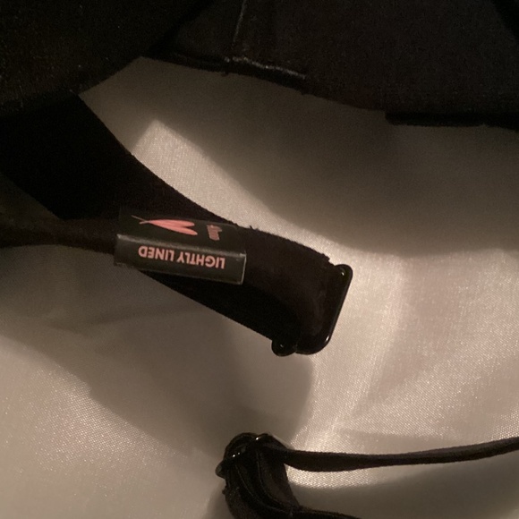 Victoria’s Secret Body by Victoria Perfect Coverage 40DDD Black Bra - Picture 10 of 11